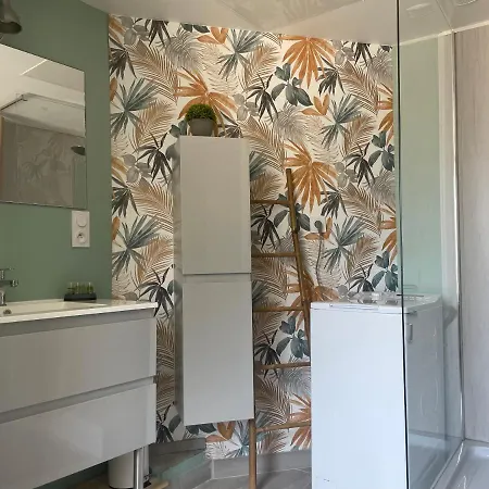 L'abeille Sas Le Jardin De Messie Апарт-отель